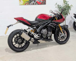 RED 2022 TRIUMPH SPEED TRIPLE 1200 RR - Photo 4