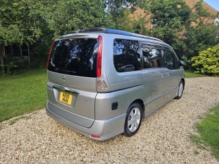 SILVER 2010 NISSAN SERENA - Photo 12