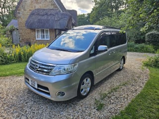 SILVER 2010 NISSAN SERENA - Photo 10