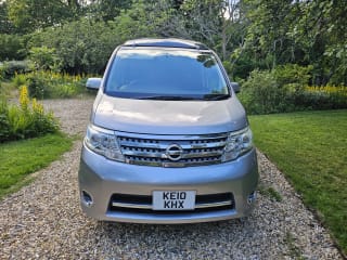 SILVER 2010 NISSAN SERENA - Photo 15