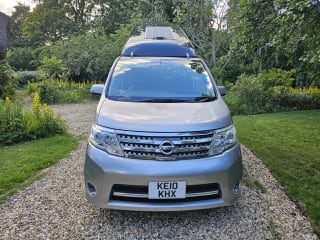 SILVER 2010 NISSAN SERENA - Photo 7