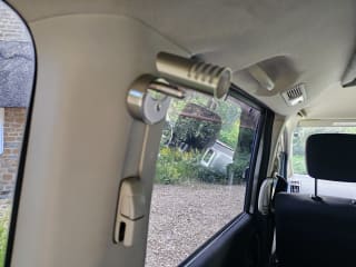 SILVER 2010 NISSAN SERENA - Photo 34