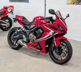 RED 2020 HONDA CBR 650R - Photo 3