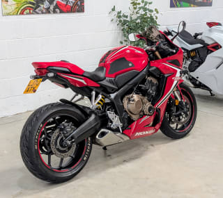 RED 2020 HONDA CBR 650R - Photo 5
