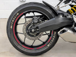 RED 2020 HONDA CBR 650R - Photo 8
