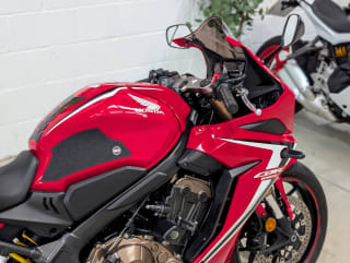 RED 2020 HONDA CBR 650R - Photo 30