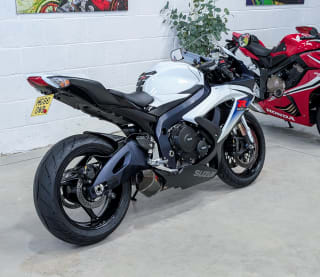 WHITE 2011 SUZUKI GSXR 750 L0 - Photo 5