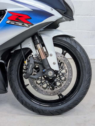 WHITE 2011 SUZUKI GSXR 750 L0 - Photo 6