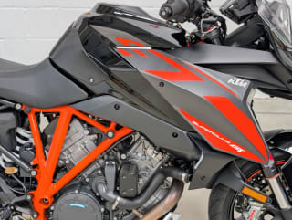 BLACK 2019 KTM 1290 SUPERDUKE GT - Photo 10