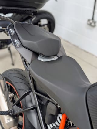 BLACK 2019 KTM 1290 SUPERDUKE GT - Photo 14