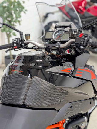 BLACK 2019 KTM 1290 SUPERDUKE GT - Photo 17