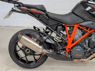 BLACK 2019 KTM 1290 SUPERDUKE GT - Photo 20