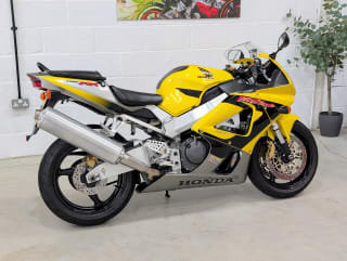 YELLOW 2002 HONDA CBR 900 RR - Photo 4