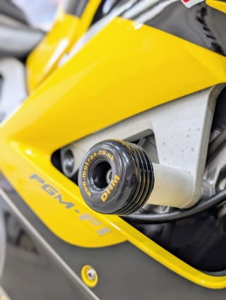YELLOW 2002 HONDA CBR 900 RR - Photo 17