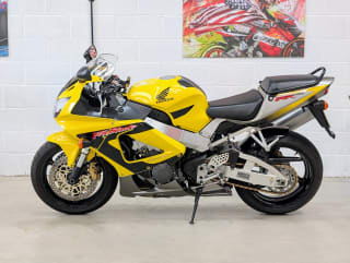 YELLOW 2002 HONDA CBR 900 RR - Photo 32