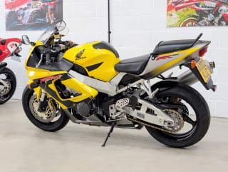YELLOW 2002 HONDA CBR 900 RR - Photo 35