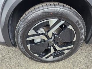 GREY 2024 PEUGEOT 2008 ALLURE EV - Photo 17