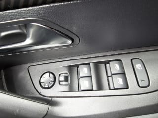 GREY 2024 PEUGEOT 2008 ALLURE EV - Photo 46