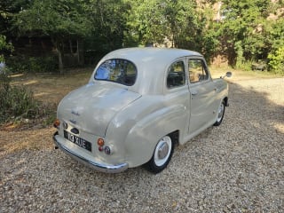 Side profile of the AUSTIN A30 showcasing its vintage design