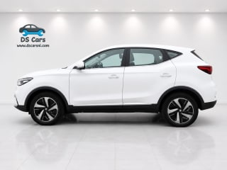 WHITE 2022 MG ZS SE EV - Photo 4