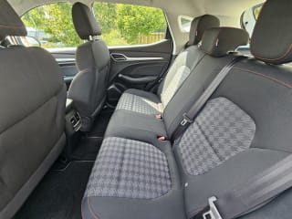 WHITE 2022 MG ZS SE EV Long Range - Photo 17