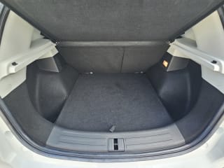 WHITE 2022 MG ZS SE EV Long Range - Photo 19