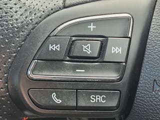 WHITE 2022 MG ZS SE EV Long Range - Photo 34