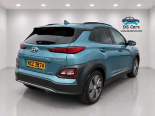Side profile of the 2019 KONA EV showcasing its hatchback design
