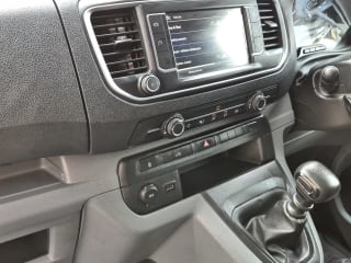 WHITE 2022 TOYOTA PROACE ICON - Imaging+