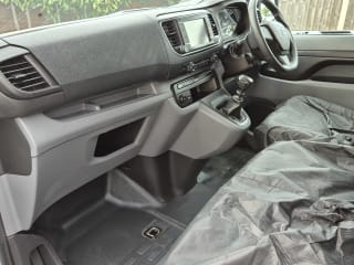 WHITE 2022 TOYOTA PROACE ICON - Imaging+