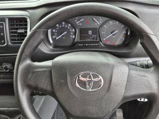 WHITE 2022 TOYOTA PROACE ICON - Imaging+