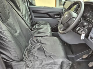 WHITE 2022 TOYOTA PROACE ICON - Imaging+
