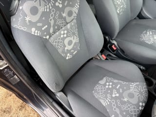 Black 2011 Ford Ka - Photo 12