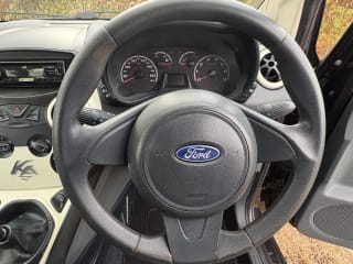 Black 2011 Ford Ka - Photo 26