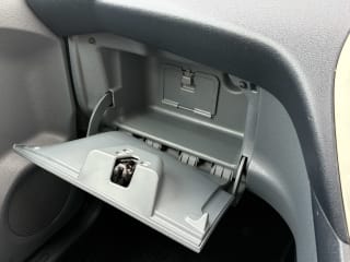 Black 2011 Ford Ka - Photo 21