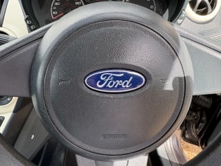 Black 2011 Ford Ka - Photo 28