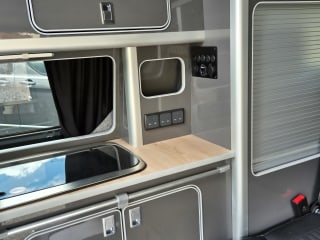 GREY 2023 NISSAN PRIMASTAR TEKNA DCI 4 berth camper van - Imaging+