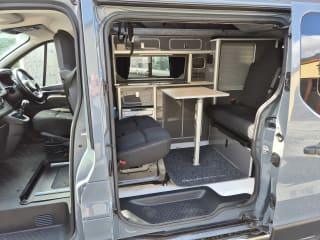 GREY 2023 NISSAN PRIMASTAR TEKNA DCI 4 berth camper van - Imaging+