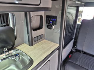 WHITE 2022 FORD TRANSIT CUSTOM 300LIMITD EBLUE 4 berth camper van - Imaging+