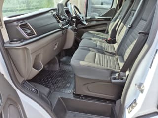 WHITE 2022 FORD TRANSIT CUSTOM 300LIMITD EBLUE 4 berth camper van - Imaging+