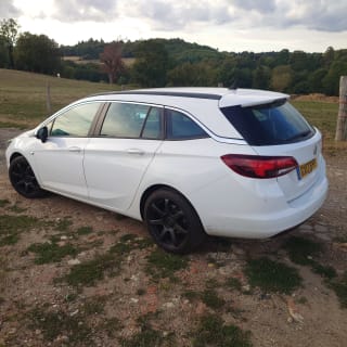 WHITE 2017 VAUXHALL ASTRA DESIGN CDTI S/S - Photo 20