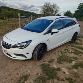 WHITE 2017 VAUXHALL ASTRA DESIGN CDTI S/S - Photo 22