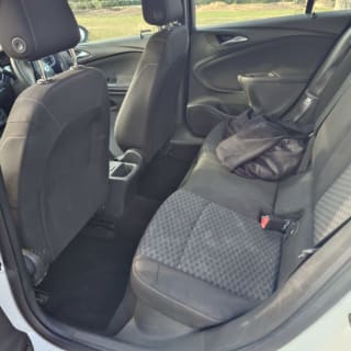 WHITE 2017 VAUXHALL ASTRA DESIGN CDTI S/S - Photo 24