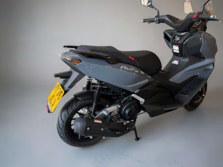 Grey 2026 Lemoto Aura - Photo 27