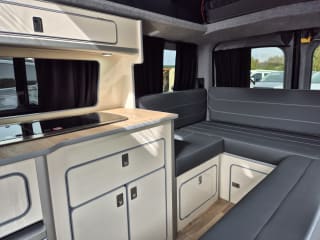GREY 2022 RENAULT TRAFIC SL28 SPORT + BLUE DCI - Imaging+