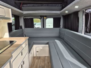 GREY 2022 RENAULT TRAFIC SL28 SPORT + BLUE DCI - Imaging+