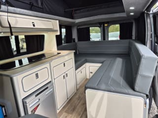 GREY 2022 RENAULT TRAFIC SL28 SPORT + BLUE DCI - Imaging+