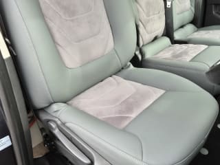 GREY 2022 RENAULT TRAFIC SL28 SPORT + BLUE DCI - Imaging+