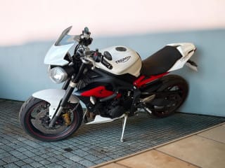 White 2017 Triumph Street Triple 675 - Photo 6