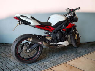 White 2017 Triumph Street Triple 675 - Photo 27